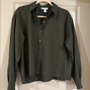 Athleta cropped button down shirt